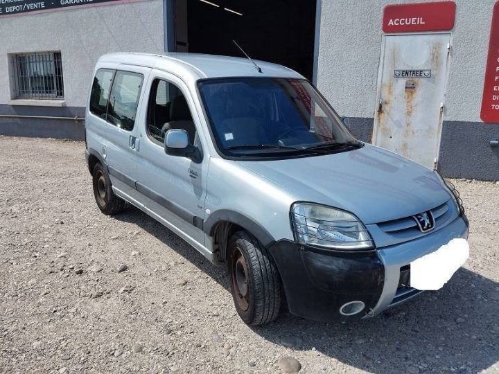 Vehiculo comercial Peugeot Partner Otro 2.0 HDi Ushuaia Grand Raid GRIS CLAIR - 5