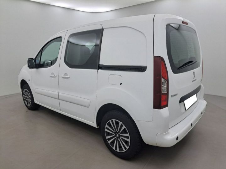 Vehiculo comercial Peugeot Partner Otro FOURGON ELECTRIQUE PREMIUM STANDARD ELECTRIQUE 3PL Blanc - 2