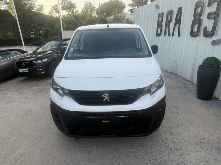 Vehiculo comercial Peugeot Partner Otro Standard 1000KG 1.6 BlueHDi S&S - 100 III FOURGON Fourgon Grip Standard PHASE 1 BLANC - 2