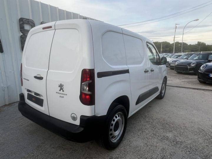 Vehiculo comercial Peugeot Partner Otro Standard 1000KG 1.6 BlueHDi S&S - 100 III FOURGON Fourgon Grip Standard PHASE 1 BLANC - 4