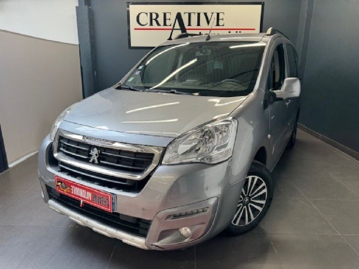 Vehiculo comercial Peugeot Partner Otro TEPEE 1.2 THP 110 CV 108 000 KMS Gris - 1