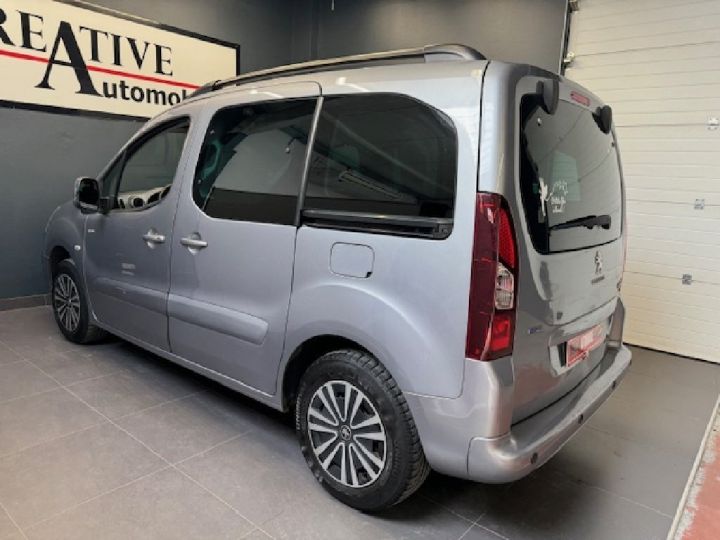 Vehiculo comercial Peugeot Partner Otro TEPEE 1.2 THP 110 CV 108 000 KMS Gris - 13