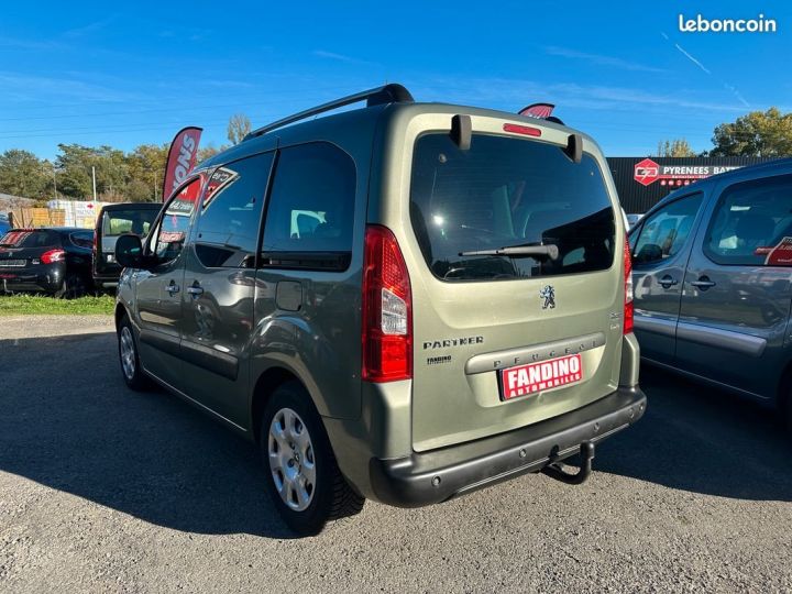 Vehiculo comercial Peugeot Partner Otro Tepee 1.6 Hdi 110Ch Family Gris - 5