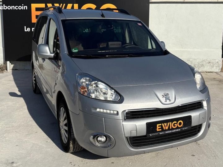 Vehiculo comercial Peugeot Partner Otro Tepee 1.6 HDI 115 ch EXCLUSIVE Gris - 1