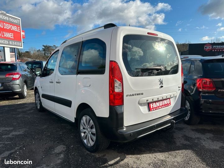 Vehiculo comercial Peugeot Partner Otro Tepee 1.6 Hdi 92Ch Outdoor Blanc - 5