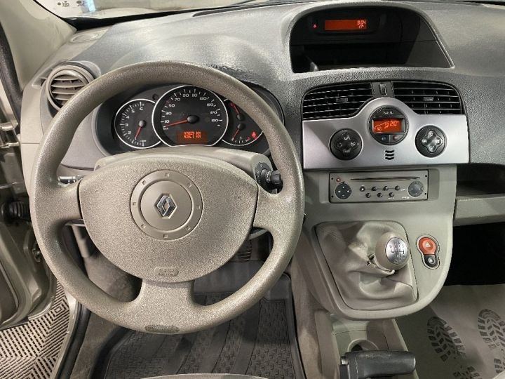 Vehiculo comercial Renault Kangoo Otro 1.5 dCi 105 eco2 Privilège +97500KM Beige - 9