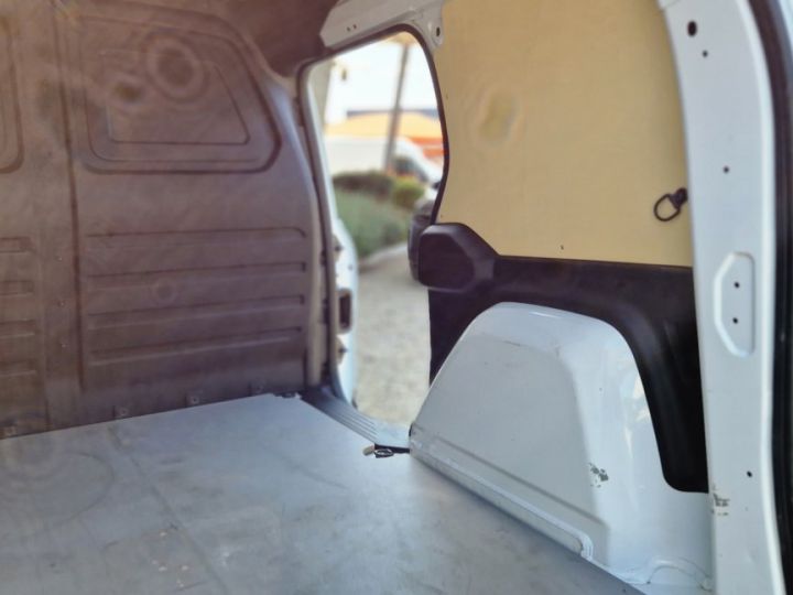 Vehiculo comercial Renault Kangoo Otro 1.5 DCI 95 EXTRA R-LINK Blanc - 25