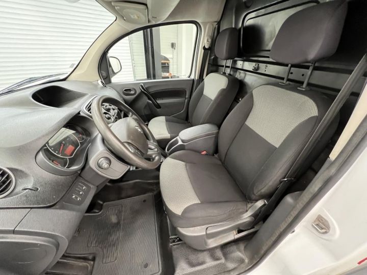 Vehiculo comercial Renault Kangoo Otro GRAND VOLUME MAXI 1.5 DCI 90 ENERGY E6 CONFORT Blanc Verni - 9