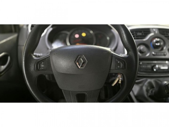 Vehiculo comercial Renault Kangoo Otro L0 1.5 DCi 90 FOURGON COMPACT R-LINK / 1ERE MAIN / TVA RECUPERABLE BLANC - 17