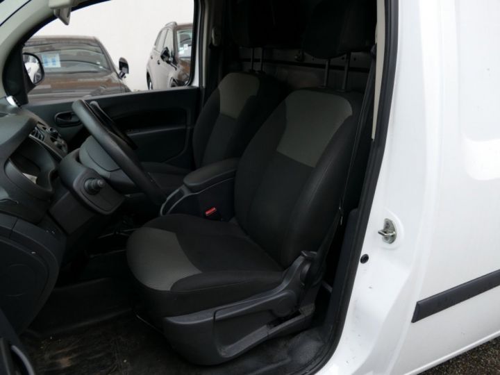 Vehiculo comercial Renault Kangoo Otro ZE Z.E. 33 CA MAXi CONFORT Blanc - 8