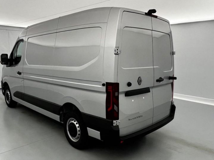 Vehiculo comercial Renault Master Otro FOURGON NOUVEAU TRAC 3T5 L2H2 BLUE DCI 170 EXTRA Gris - 19