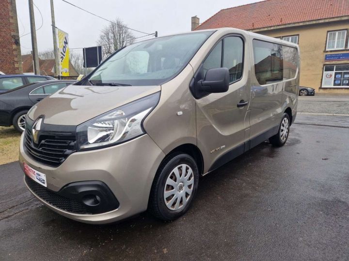 Vehiculo comercial Renault Trafic Otro 1.6 DCI 120 Double Cabine Utilitaire 6 Places Beige Métallisé - 1