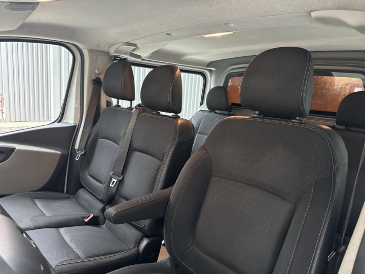 Vehiculo comercial Renault Trafic Otro CA L2H1 1200 KG DCI 95CV BVM6 GRAND CONFORT + RADAR AR + NAVI BLANC GLACIER BLANC GLACIER - 12