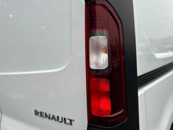 Vehiculo comercial Renault Trafic Otro CABINE APPRO 6 PL GRAND CONFORT 120CH Blanc - 11