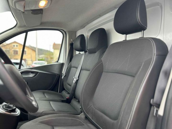 Vehiculo comercial Renault Trafic Otro FGN L2H1 1300 KG DCI 120 CONFORT Blanc - 23