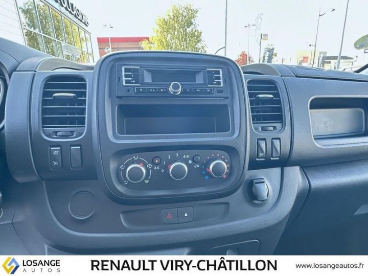 Vehiculo comercial Renault Trafic Otro FOURGON FGN L2H1 1300 KG DCI 120 GRAND CONFORT Prix comptant 26 990 € Blanc - 27
