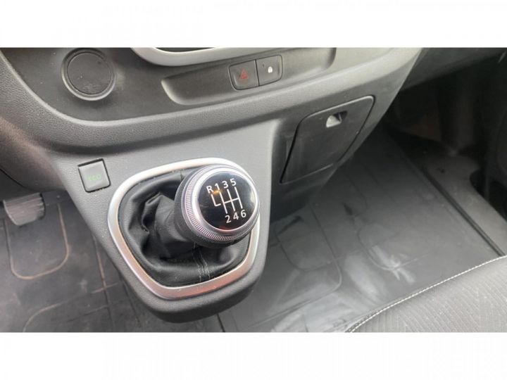 Vehiculo comercial Renault Trafic Otro Fourgon III L1H1 1000 Kg 2.0 dCi 120 Grand Confort Blanc - 14