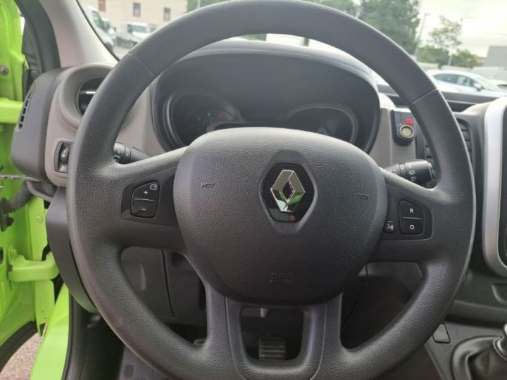 Vehiculo comercial Renault Trafic Otro FOURGON L1H1 1200 1.6 DCI 95 GRAND CONFORT Vert Clair - 16