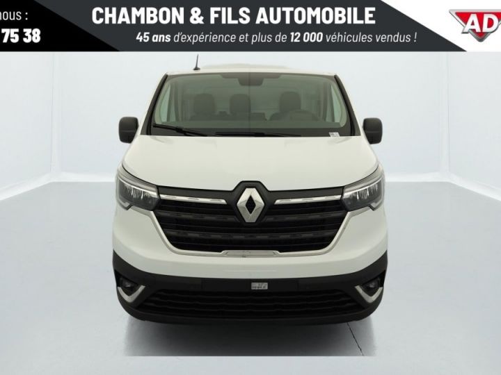 Vehiculo comercial Renault Trafic Otro FOURGON L2H1 3000 KG BLUE DCI 130 CONFORT Blanc - 2