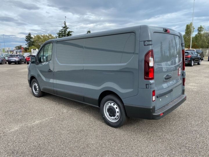 Vehiculo comercial Renault Trafic Otro FOURGON L2H1 3T BLUE DCI 150 EDC GSR2 RED EDITION NOUVEAU RESTYLÉ Gris Foncé - 2