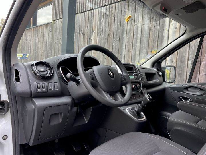 Vehiculo comercial Renault Trafic Otro III (2) 2.0 dCi 145 Grand Confort VASP / LE GOELAND Blanc - 5