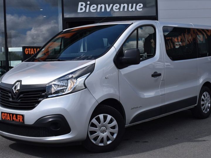 Vehiculo comercial Renault Trafic Otro III COMBI L1 1.6 DCI 125CH ENERGY LIFE 9 PLACES Gris C - 1