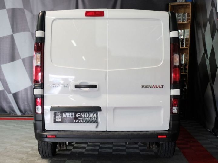 Vehiculo comercial Renault Trafic Otro III FG L2H1 1300 2.0 DCI 120CH 1ERE MAIN Blanc - 4