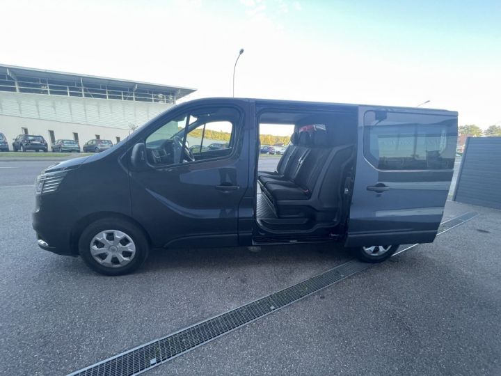 Vehiculo comercial Renault Trafic Otro L1H1 3T 2.0 Blue dCi 170ch Cabine Approfondie Grand Confort EDC Gris - 10