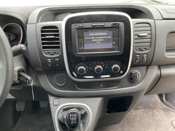 Vehiculo comercial Renault Trafic Otro L2H1 1.6 DCI 95CH GRAND CONFORT BLANC BANQUISE BLANC BANQUISE - 10