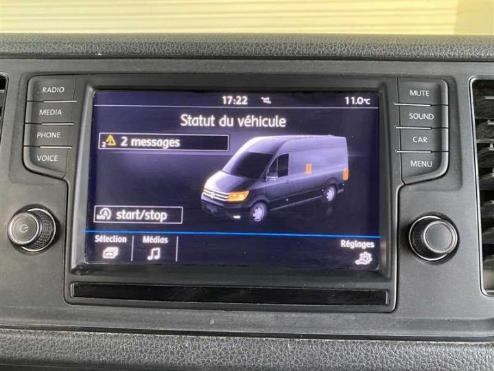 Vehiculo comercial Volkswagen Crafter Otro VAN 35 L3H3 2.0 TDI 140ch BUSINESS LINE Blanc - 9