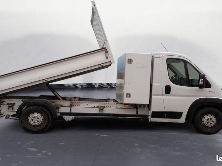 Vehiculo comercial Fiat Ducato Volquete trasero cc benne + coffre 3.5 maxi l 2.3 mtj 130 cv Blanc - 3