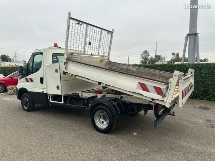 Vehiculo comercial Iveco Daily Volquete trasero 16990 ht 35c13 benne coffre  - 4