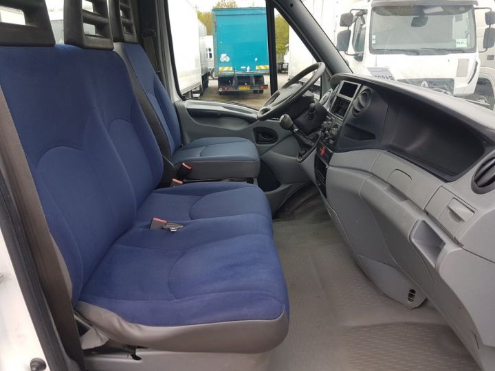 Vehiculo comercial Iveco Daily Volquete trasero 35 C 10 - 2.3 HPI - BENNE + COFFRE BLANC - VERT  - 20