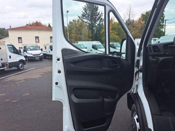 Vehiculo comercial Iveco Daily Volquete trasero 35C14 BENNE 33500E HT BLANC - 23