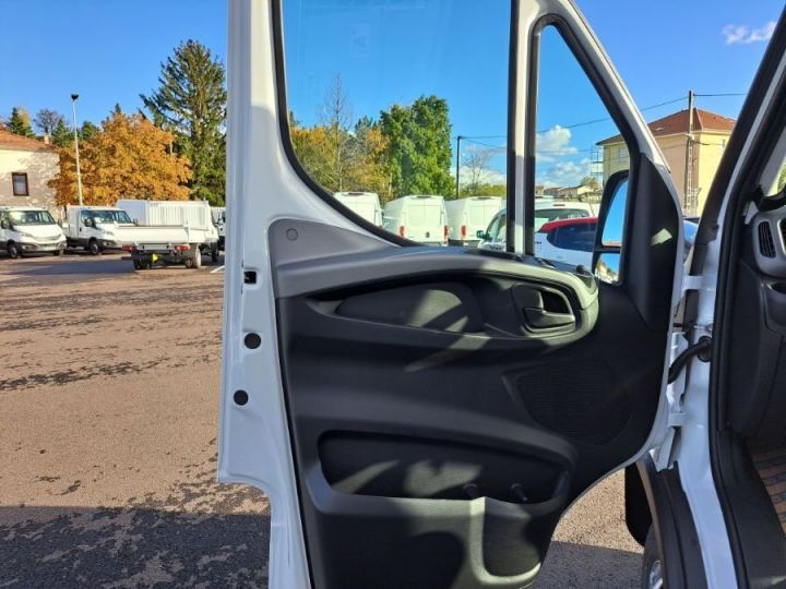 Vehiculo comercial Iveco Daily Volquete trasero 35C18 A8 BENNE 48900E HT BLANC - 24