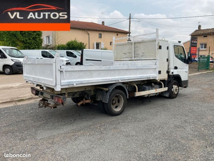 Vehiculo comercial Mitsubishi Canter Volquete trasero Fuso Benne Coffre 3.0 D 130 cv Année 2010 Blanc - 4