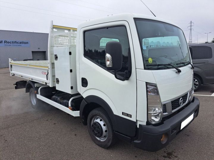 Vehiculo comercial Nissan Cabstar Volquete trasero 35.13 BENNE COFFRE Blanc - 3