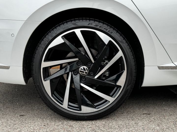 Volkswagen Arteon Shooting Brake 2.0 Tdi R Line 200 Cv DSG Blanc Oryx Nacrée - 14