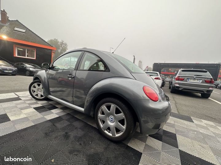 Volkswagen Beetle 1.6 102CH CARAT Gris - 2