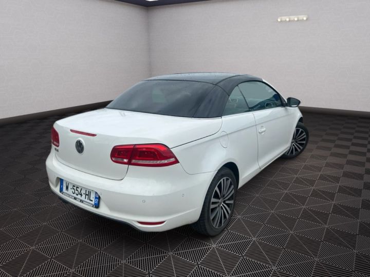 Volkswagen EOS 2.0 TDI 140 CARAT DSG CUIR XENONS GPS Blanc - 2