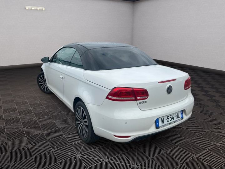 Volkswagen EOS 2.0 TDI 140 CARAT DSG CUIR XENONS GPS Blanc - 3