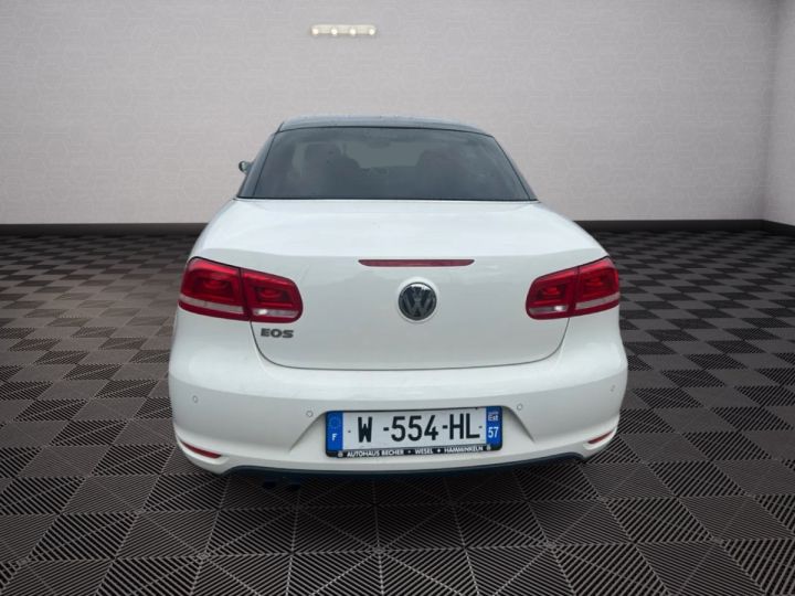 Volkswagen EOS 2.0 TDI 140 CARAT DSG CUIR XENONS GPS Blanc - 6