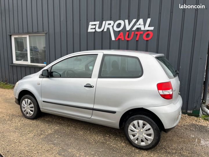 Volkswagen Fox 1.2 55ch 3P TREND Gris - 5