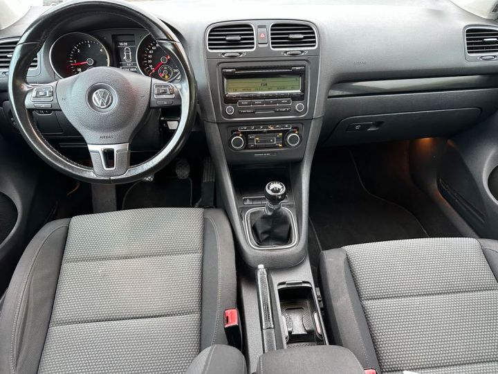 Volkswagen Golf 1.6 tdi trendline Bleu - 3