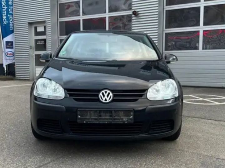 Volkswagen Golf Noir - 1