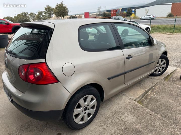 Volkswagen Golf 5 1.4 75ch Doré - 3