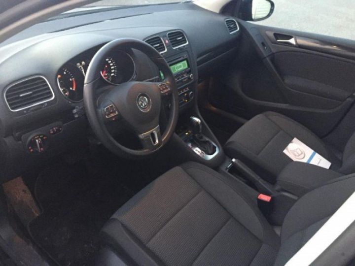 Volkswagen Golf 6 Confortline 1.6 TDI 105 FAP DSG     Diesel NOIR - 6