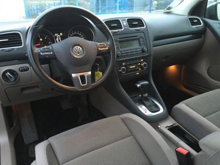 Volkswagen Golf 6 Confortline 1.6 TDI 105 FAP DSG     Diesel GRIS METAL - 7