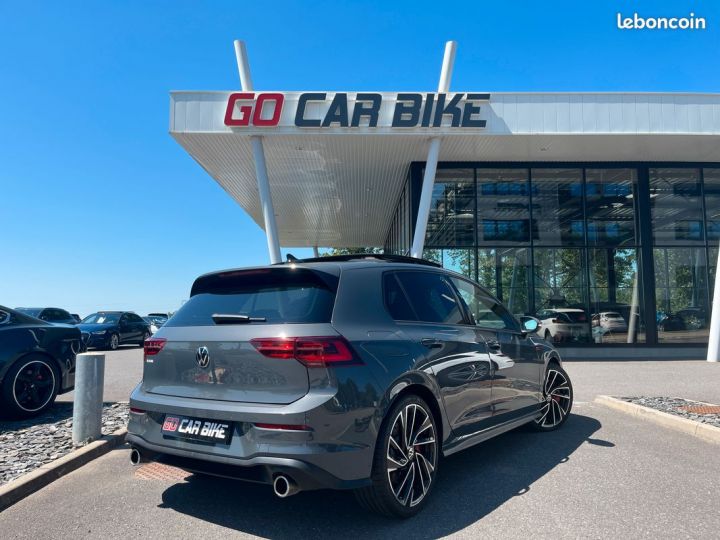 Volkswagen Golf 8 GTI 245 ch DSG7 Garantie 6 ans Toit Ouvrant Carplay Camera Keyless ACC Attelage 19P 409-mois Gris - 3