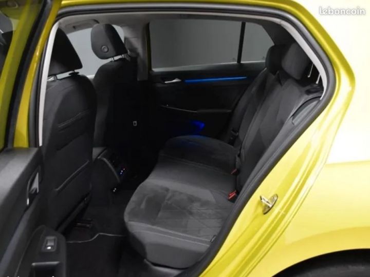 Volkswagen Golf 8 Tdi150 SCR Style 1st 4730 d'options Jaune - 5